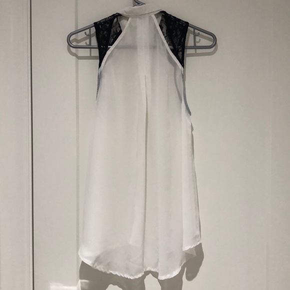 Button up white blouse - Picture 3 of 3